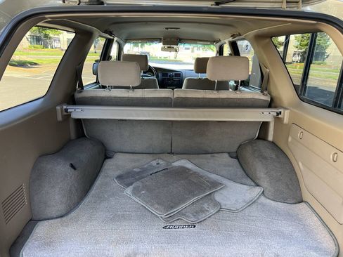 Used 2002 Toyota 4Runner SR5 RWD image 22