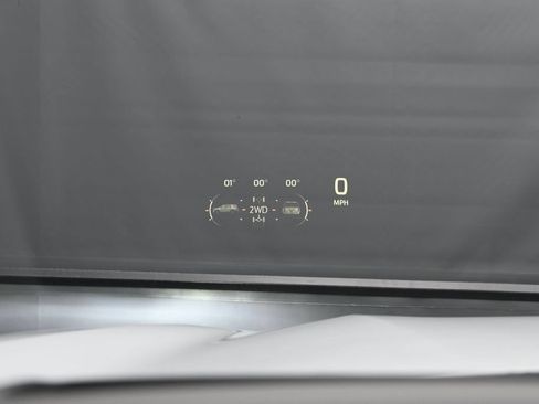 Used 2024 Chevrolet Tahoe Premier AWD/4WD image 19