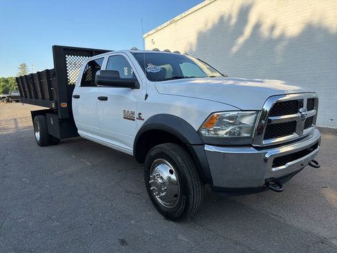 Used 2017 RAM 5500 Tradesman w/ Ambulance Prep Group RWD image 9