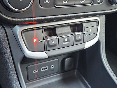 Certified 2024 GMC Terrain SLE image 15