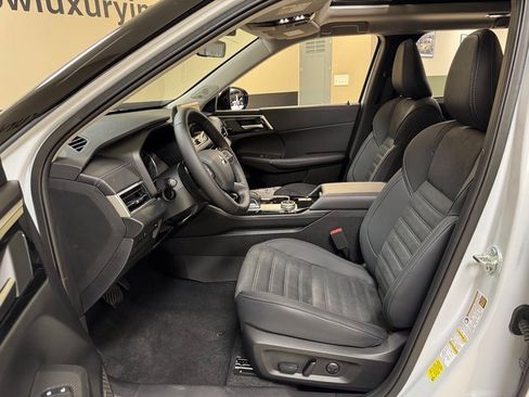 New 2026 Mitsubishi Outlander Trail Edition image 8