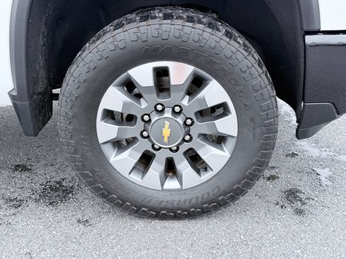 Used 2024 Chevrolet Silverado 2500 Custom w/ Custom Convenience Package AWD/4WD image 36