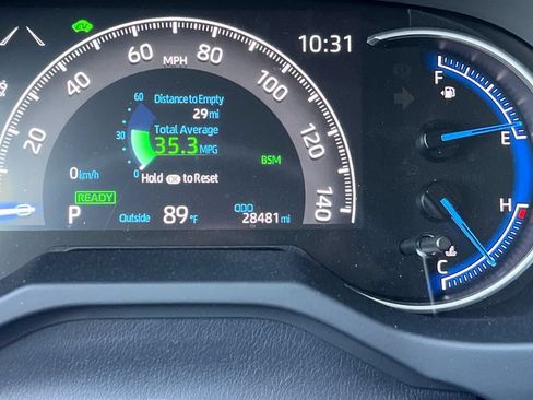 Certified 2025 Toyota RAV4 XLE AWD/4WD image 27