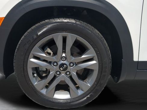 Used 2021 Kia Seltos S AWD/4WD image 24