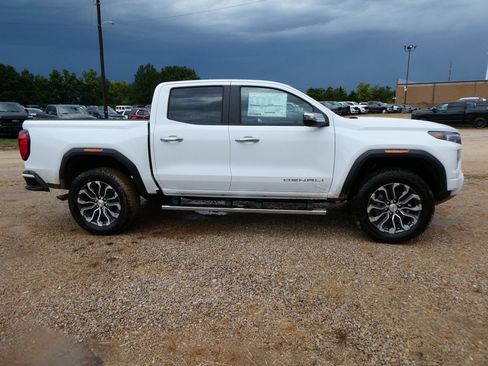New 2026 GMC Canyon Denali AWD/4WD image 3