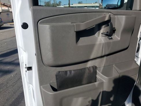 New 2025 Chevrolet Express 3500 w/ Power Convenience Package image 31