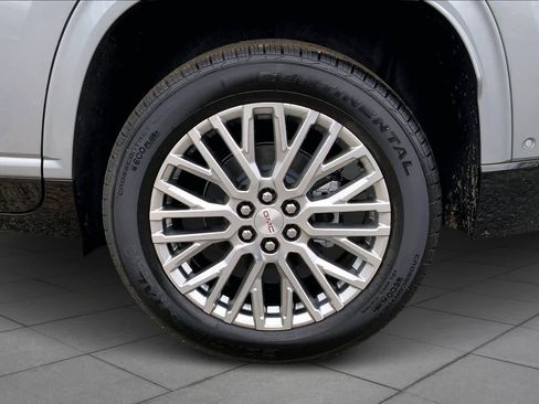 New 2026 GMC Acadia Denali w/ Super Cruise Package FWD image 11