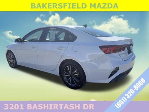 Used 2024 Kia Forte LXS image 3