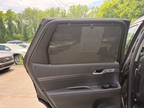 Used 2024 Hyundai Palisade Limited AWD/4WD image 50