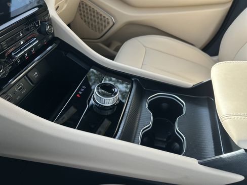 New 2025 Jeep Grand Cherokee Limited w/ Black Appearance Package image 46