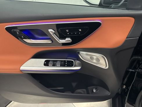 Used 2026 Mercedes-Benz GLC 300 GLC 300 image 17