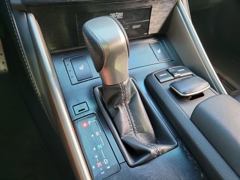 Used 2014 Lexus IS 350 w/ F Sport Package image 32