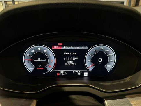 Used 2025 Audi Q5 2.0T Premium Plus w/ Premium Plus Package image 13