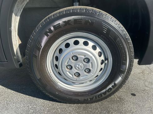 Used 2024 RAM ProMaster 3500 w/ Convenience Group image 32