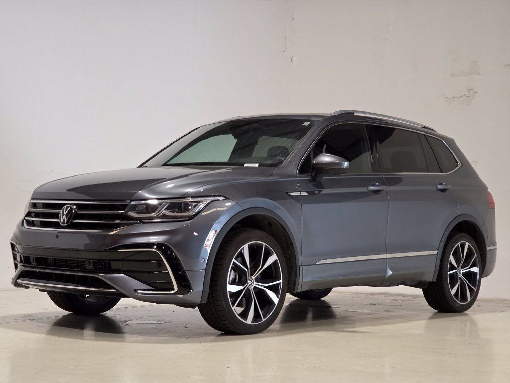 Used 2024 Volkswagen Tiguan SEL R-Line AWD/4WD image 1