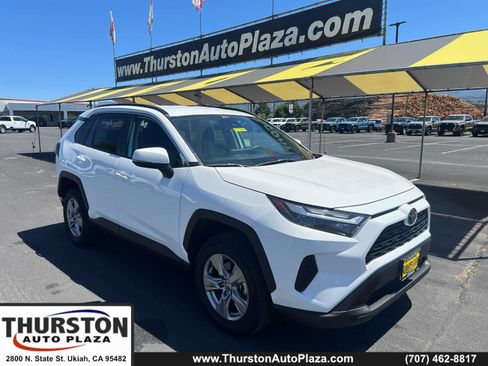 Used 2025 Toyota RAV4 XLE FWD image 1