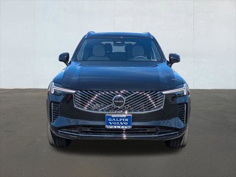 New 2026 Volvo XC90 B5 Core image 4