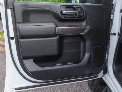 Used 2022 Chevrolet Silverado 2500 LTZ w/ LTZ Plus Package AWD/4WD image 14