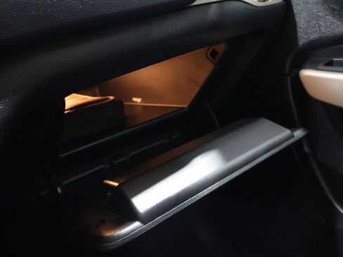 Used 2017 Jeep Cherokee Limited w/ Luxury Group image 32