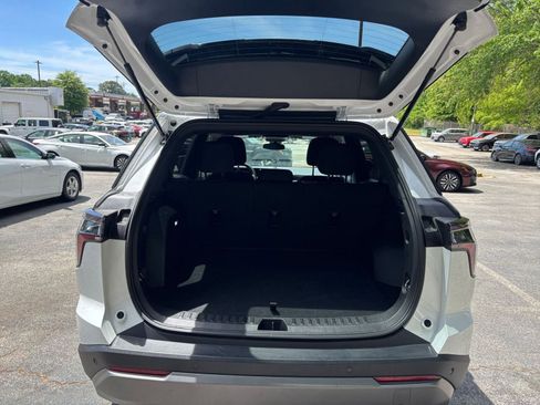Used 2025 Chevrolet Equinox LT FWD image 32