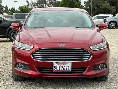 Used 2016 Ford Fusion SE FWD image 11