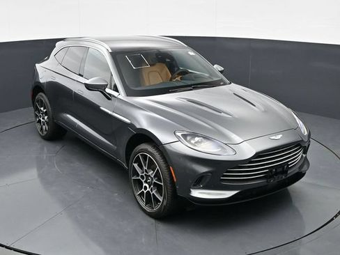 Used 2021 Aston Martin DBX AWD/4WD image 29