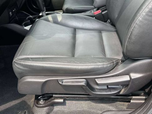 Used 2017 Honda Fit EX-L image 4