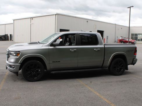 Used 2022 RAM 1500 Laramie AWD/4WD image 5