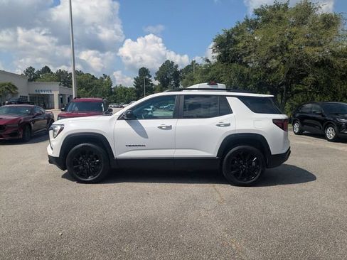 Used 2026 GMC Terrain Elevation w/ Elevation Premium Package FWD image 6