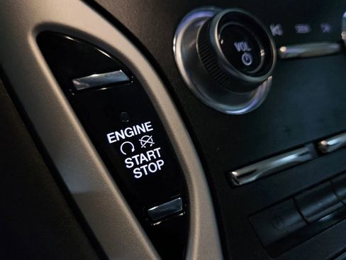 Used 2018 Lincoln MKX Reserve w/ Driver Assistance Package image 38