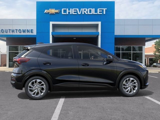 New 2027 Chevrolet Bolt LT w/ Comfort Package FWD image 5