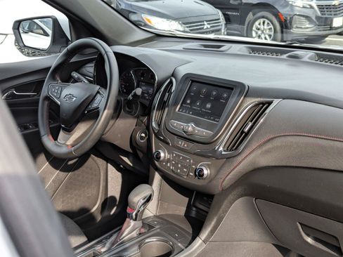 Certified 2023 Chevrolet Equinox RS AWD/4WD image 12