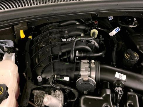 Used 2025 Jeep Grand Cherokee L Summit w/ Luxury Tech Group V AWD/4WD image 32