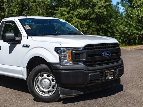 Used 2020 Ford F150 XL w/ Trailer Tow Package RWD image 3