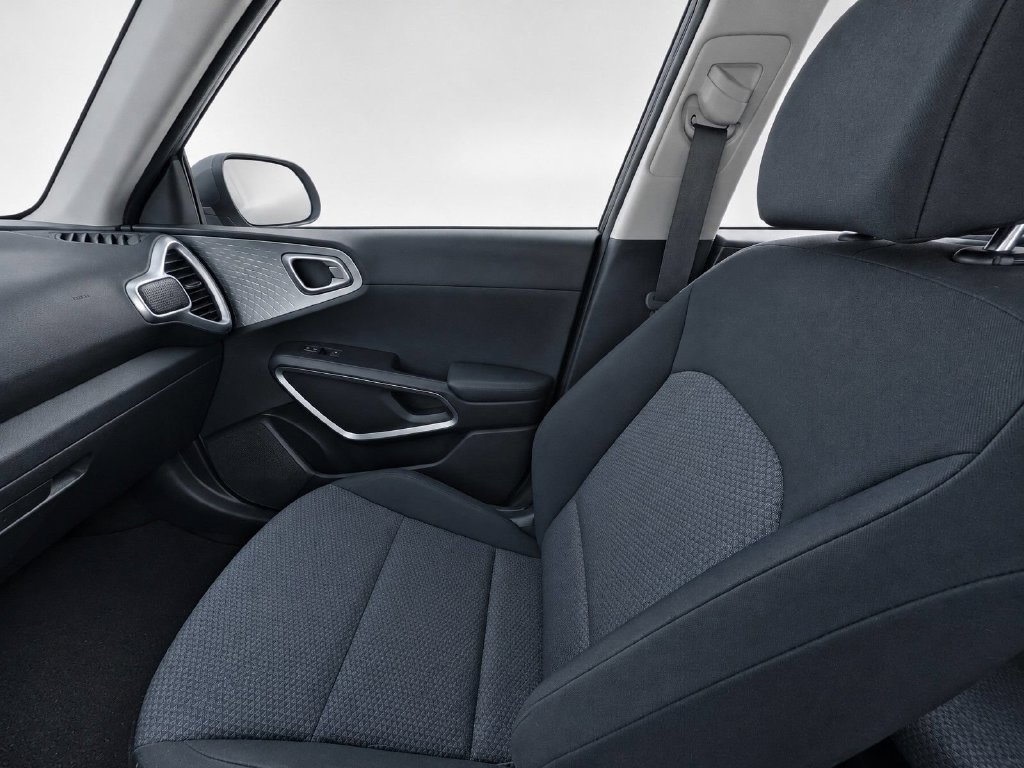Used 2022 Kia Soul LX w/ Technology Package FWD image 18