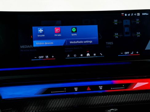 Used 2026 BMW M5 w/ Executive Package image 48