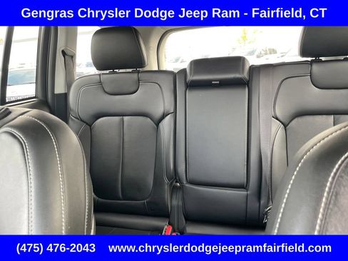 Certified 2023 Jeep Grand Cherokee Limited w/ Luxury Tech Group II AWD/4WD image 49