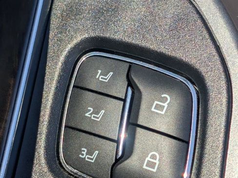 Certified 2025 Ford F250 Lariat image 23