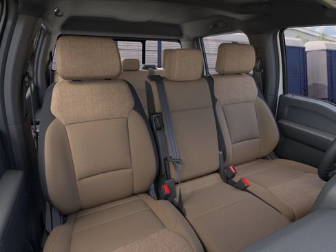 New 2026 Ford F250 XLT w/ XLT Premium Package AWD/4WD image 9