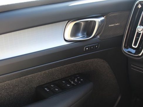 New 2026 Volvo XC40 B5 Ultra w/ Climate Package image 22