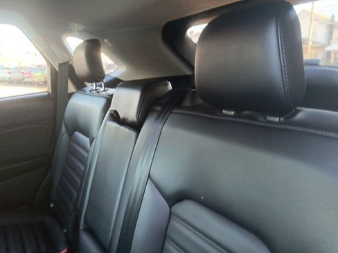 Used 2022 Ford Edge SEL image 17