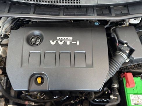 Used 2010 Toyota Corolla XLE FWD image 9