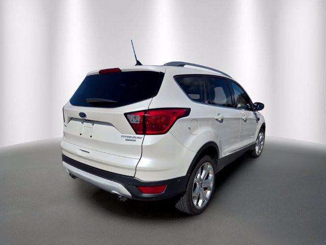 Used 2019 Ford Escape Titanium FWD image 4