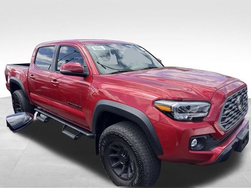 Used 2023 Toyota Tacoma TRD Off-Road w/ Technology Package AWD/4WD image 4