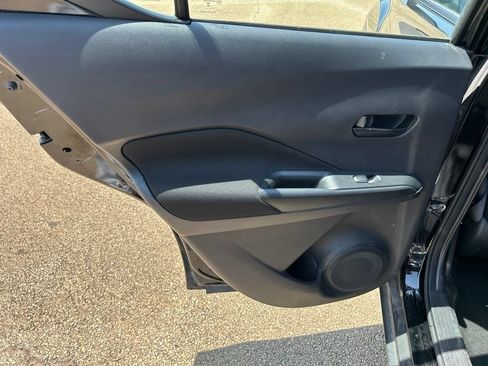 Used 2024 Nissan Kicks S FWD image 12