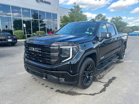 Used 2024 GMC Sierra 1500 Elevation w/ Elevation Premium Package AWD/4WD image 7