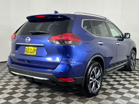 Used 2017 Nissan Rogue SL w/ SL Premium Package image 6