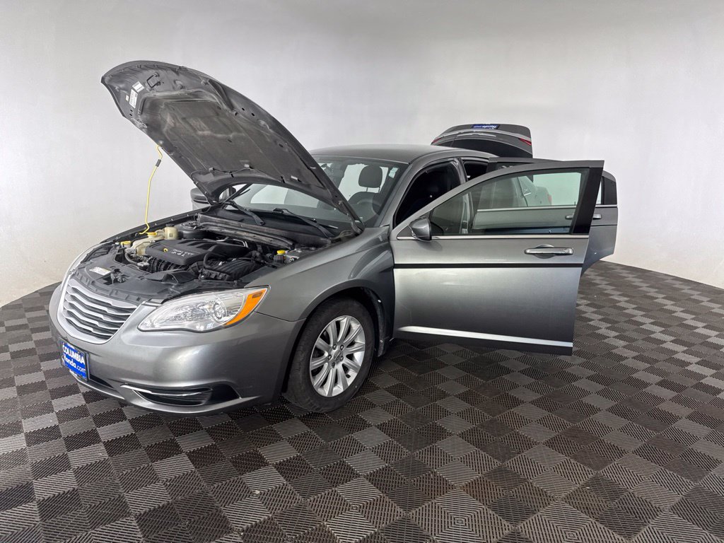 Used 2012 Chrysler 200 Touring w/ Cold Weather Group FWD image 11
