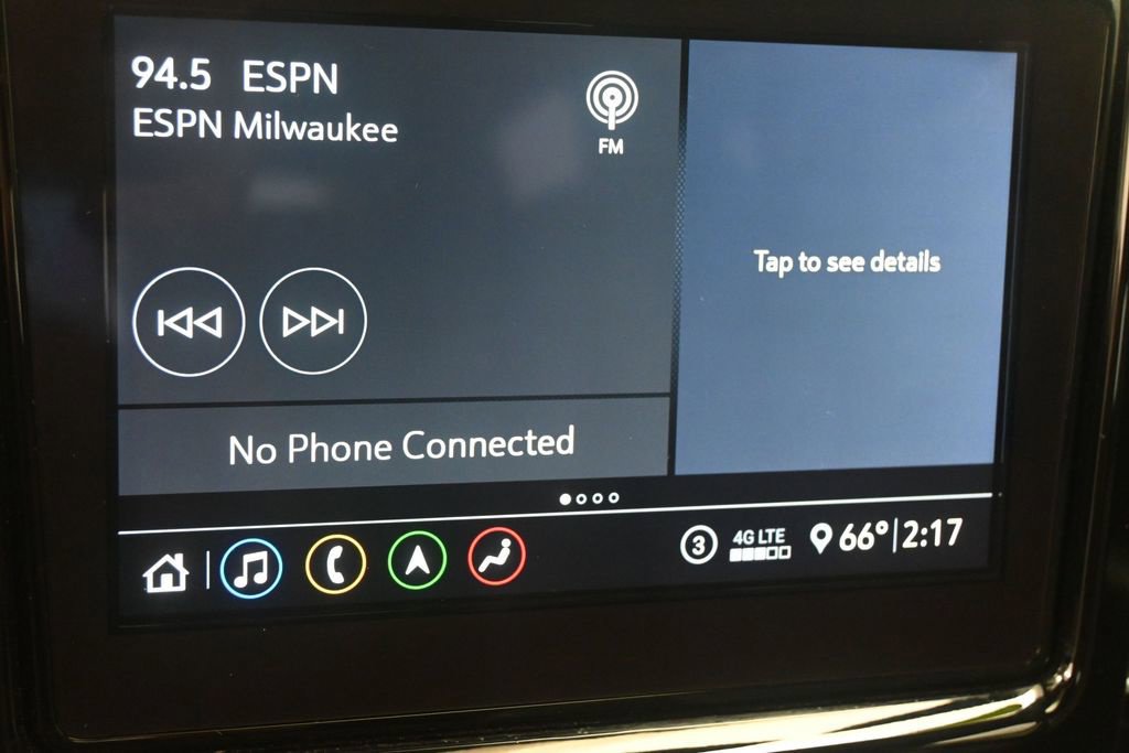 Used 2021 Chevrolet Traverse RS w/ LPO, Floor Liner Package AWD/4WD image 38