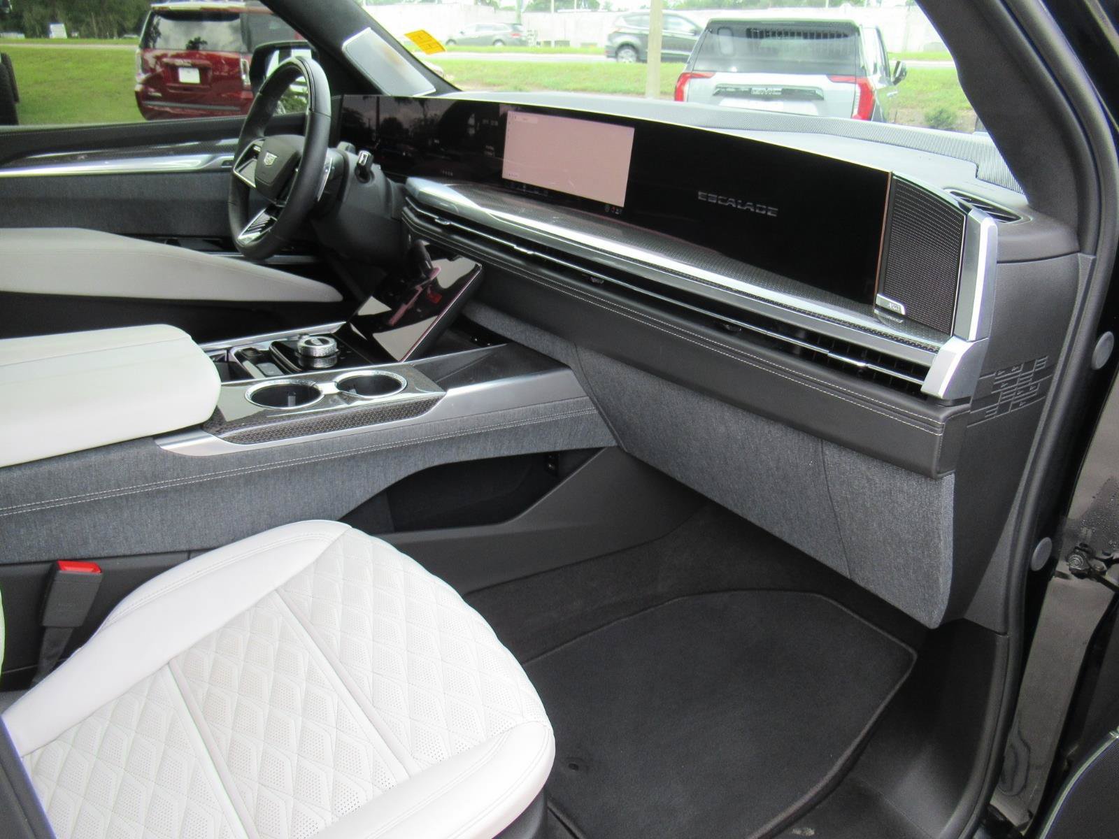 Certified 2025 Cadillac Escalade V AWD/4WD image 12